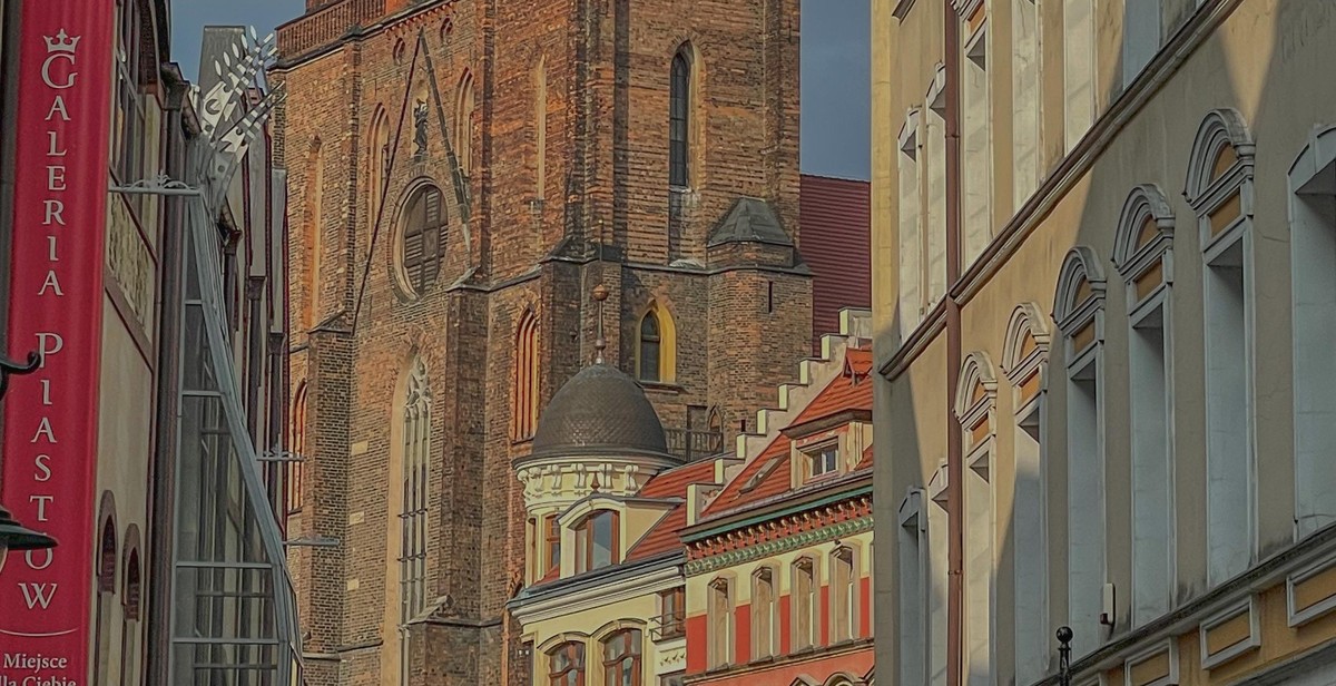 interviewing in Legnica